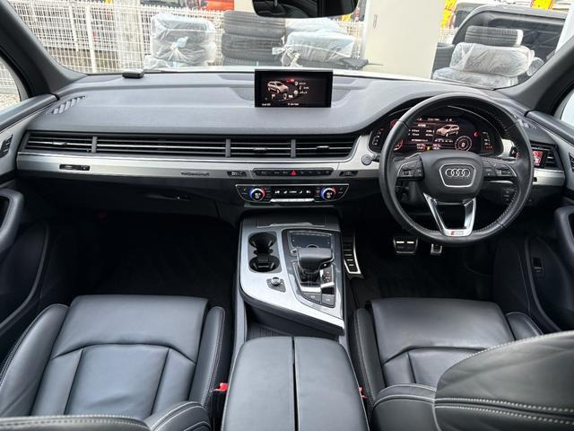 Q73.0 TFSI クワトロ Sラインパッケージ 4WD
