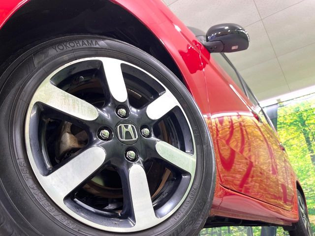 �y����14�C���`�A���~�z�C�[���z�O�ςɃ}�b�`���������A���~�z�C�[���𑕒����Ă���܂��B�e��ЊO�A���~�z�C�[����A�X�^�b�h���X�^�C�����戵�����Ă���܂��B���񂲑��k����������