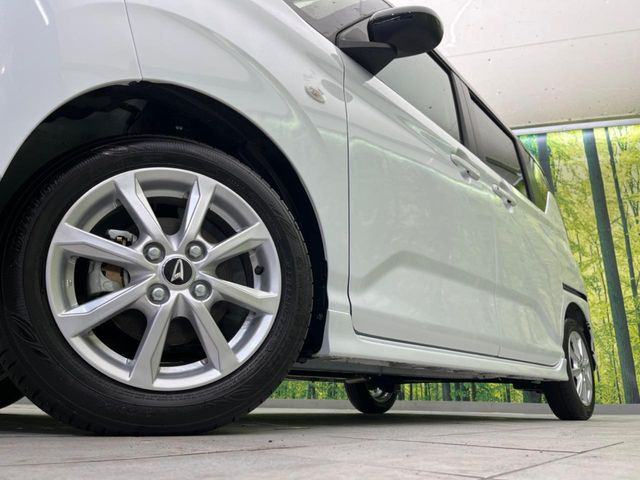 �y����14�C���`�A���~�z�C�[���z�O�ςɃ}�b�`���������A���~�z�C�[���𑕒����Ă���܂��B�e��ЊO�A���~�z�C�[����A�X�^�b�h���X�^�C�����戵�����Ă���܂��B���񂲑��k����������