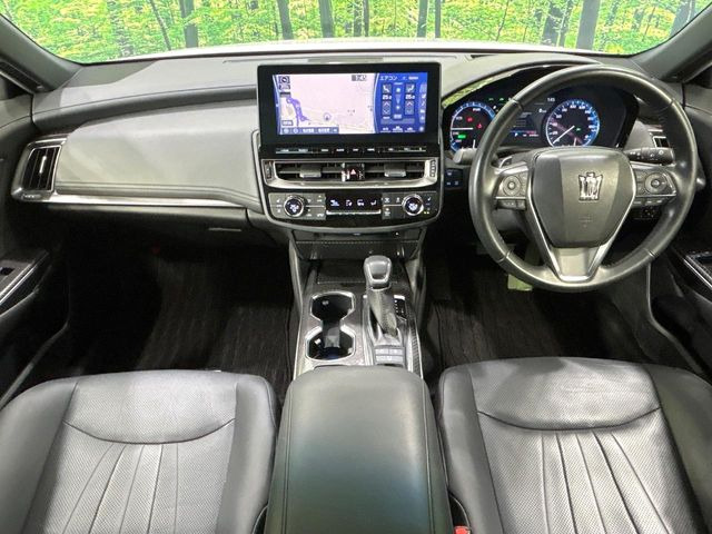 クラウンハイブリッド 2.5 RS アドバンス