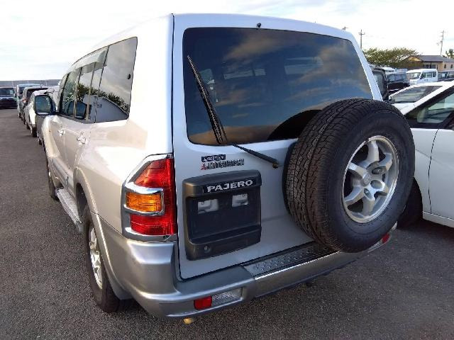 パジェロ3.5 ロング エクシードS 4WD