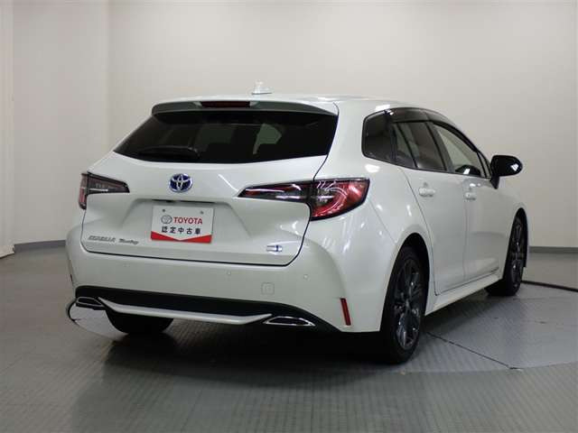 カローラツーリング1.8 ハイブリッド W×B E-Four 4WD