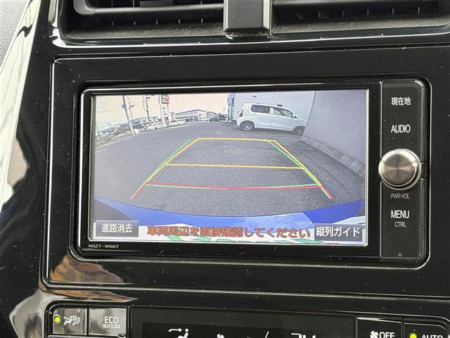 プリウス1.8 A E-Four 4WD