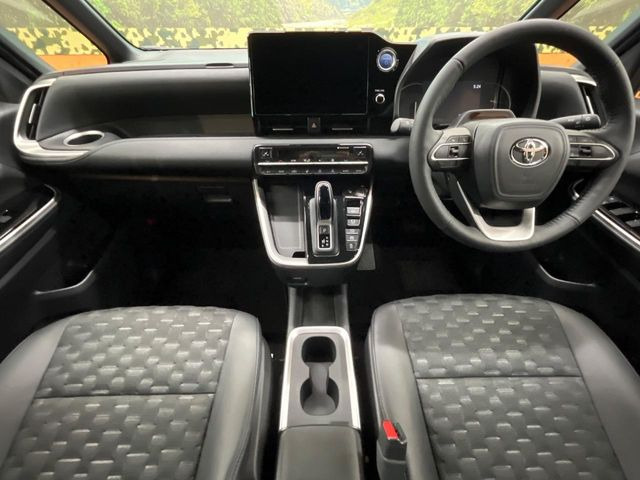 ヴォクシー1.8 ハイブリッド S-Z