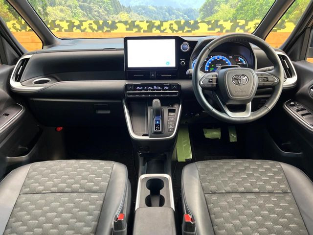 ヴォクシー1.8 ハイブリッド S-Z