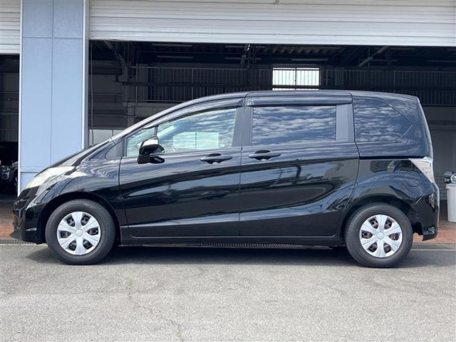 フリード1.5 G ジャストセレクション