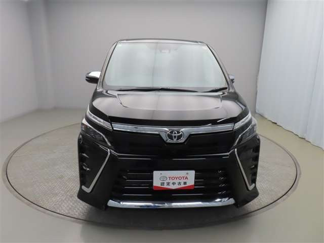ヴォクシー2.0 ZS 煌III 4WD