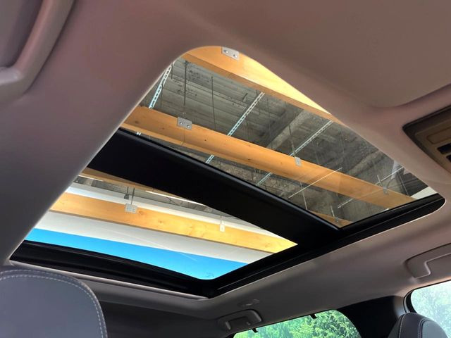 アウトランダーPHEV 2.4 P 4WD