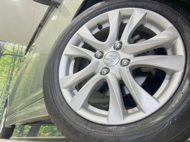 �y����15�C���`�A���~�z�C�[���z�O�ςɃ}�b�`���������A���~�z�C�[���𑕒����Ă���܂��B�e��ЊO�A���~�z�C�[����A�X�^�b�h���X�^�C�����戵�����Ă���܂��B���񂲑��k����������
