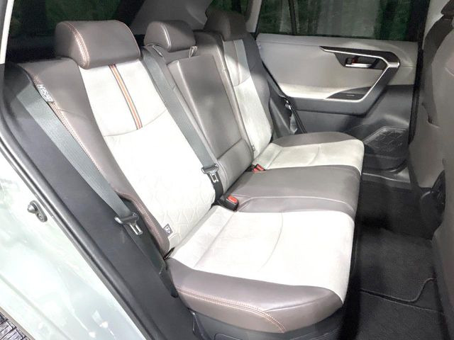 �y���烌�U�[�V�[�g�z����̂ӂ���肪�e�ՂŃ����e�i���X�����ȒP�ȁA�@�\���ɗD��鍇����v���̗p�����㎿�ȃV�[�g�ł��B����S�n���悭�A���������ӂ��S�n�ǂ��ԓ���Ԃ����o���Ă���܂��B
