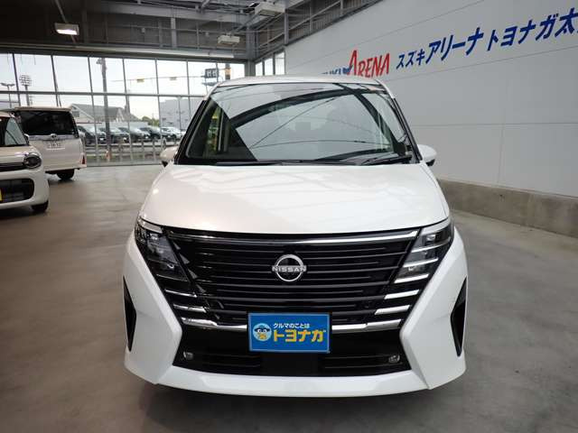 セレナ1.4 e-POWER ハイウェイスターV