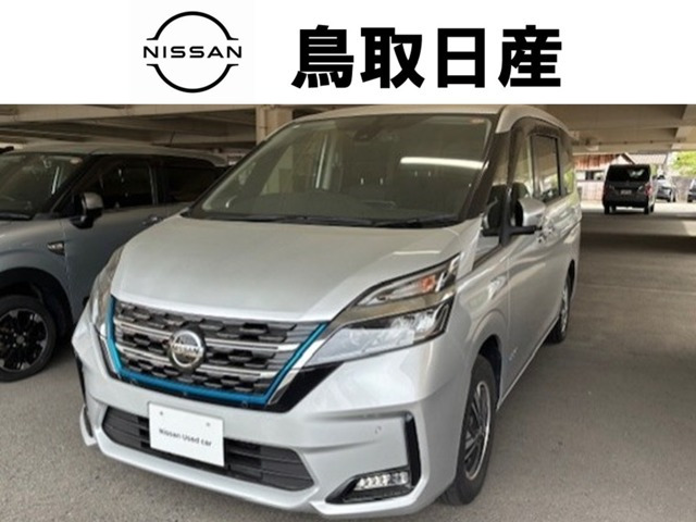 セレナ1.2 e-POWER XV