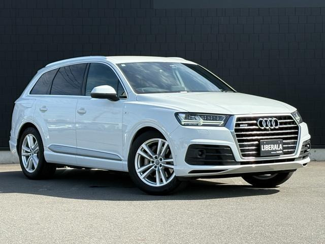 Q73.0 TFSI クワトロ Sラインパッケージ 4WD