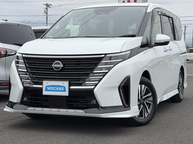 セレナ1.4 e-POWER ハイウェイスターV