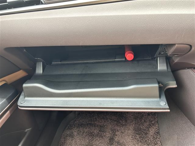 ES300h バージョンL