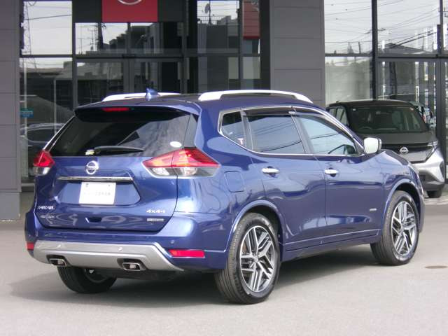 エクストレイル2.0 AUTECH iパッケージ ハイブリッド 4WD