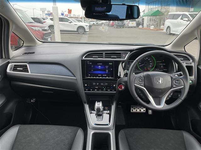 シャトル1.5 ハイブリッド X ホンダセンシング