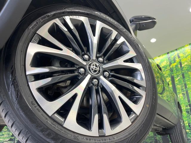 �y����18�C���`�A���~�z�C�[���z�O�ςɃ}�b�`���������A���~�z�C�[���𑕒����Ă���܂��B�e��ЊO�A���~�z�C�[����A�X�^�b�h���X�^�C�����戵�����Ă���܂��B���񂲑��k����������