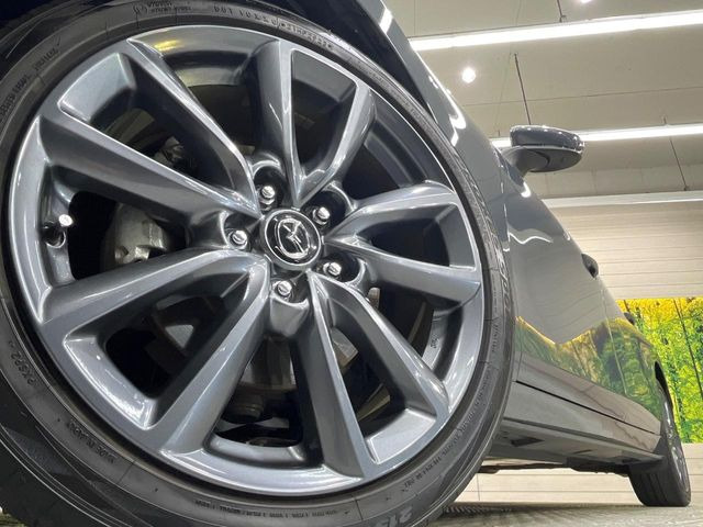 �y�����A���~�z�C�[���z�f�U�C�����̍��������A���~�z�C�[���𑕒����Ă���܂��B�e��ЊO�A���~�z�C�[����A�X�^�b�h���X�^�C�����戵�����Ă���܂��B���񂲑��k����������