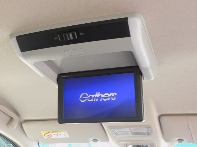 フリード1.5 ハイブリッド クロスター ブラックスタイル