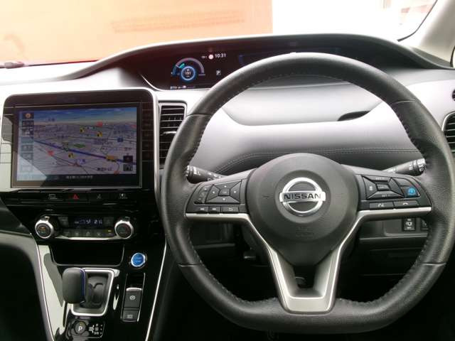 セレナ1.2 e-POWER ハイウェイスターV