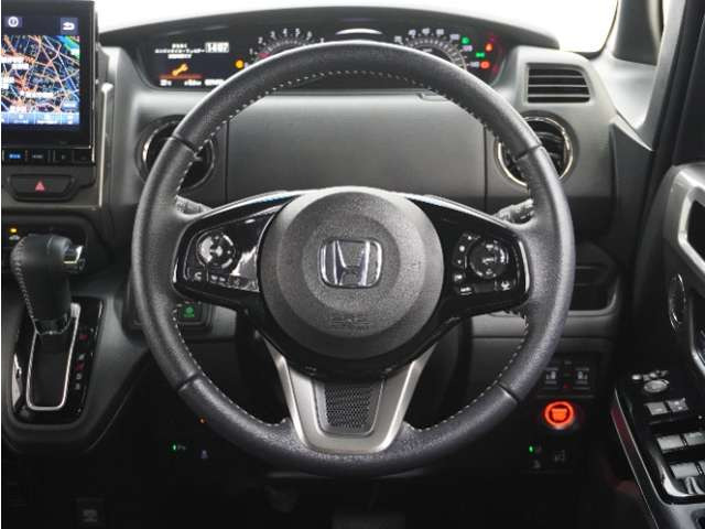 N-BOXカスタムL ターボ スタイルプラス ブラック