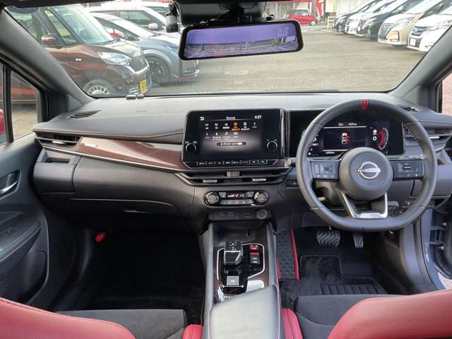 ノートオーラ1.2 NISMO チューンド e-POWER 4WD