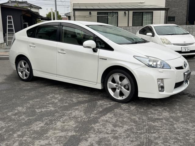 プリウス1.8 S LEDエディション