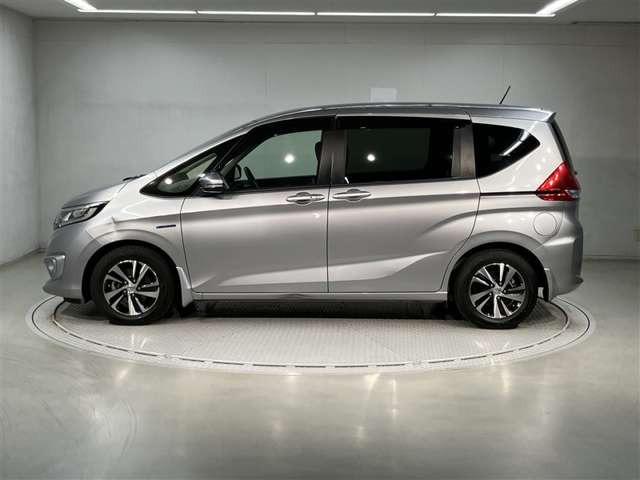 フリード1.5 ハイブリッド EX