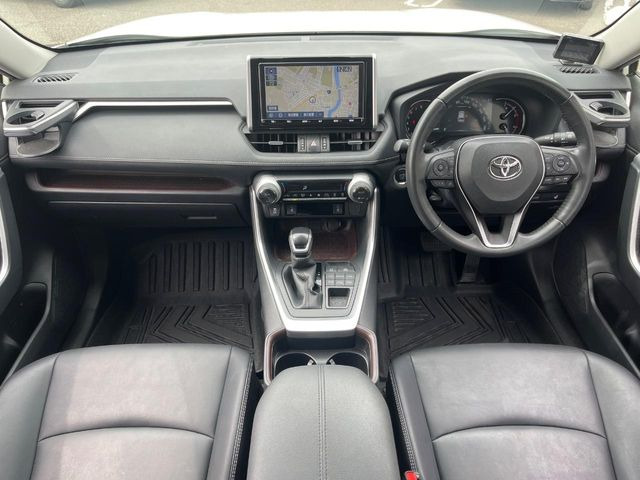 RAV42.0 G 4WD