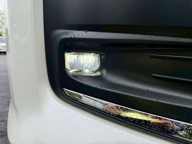 気になるお車がありましたら右の電話番号から直接お店にお問い合わせください。支払方法から車両情報、状態までなんでもご説明させて頂きます。スタッフ一同ご連絡お待ちしております。