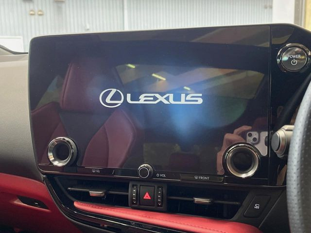�y14�C���`�f�B�X�v���C�I�[�f�B�I�z��ʓ��ɃI�[�f�B�I����͂������A�󒲂̒����@�\�Ȃǂ����荞�񂾑��@�\�ȃf�B�X�v���C�I�[�f�B�I�ł�!�X�}�[�g�t�H���A�g�͂������A�ԍڃi�r�����g�����������܂���
