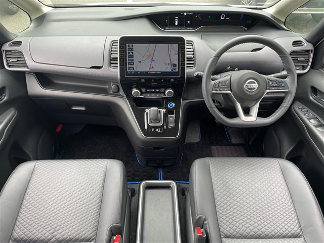 セレナ1.2 e-POWER ハイウェイスターV