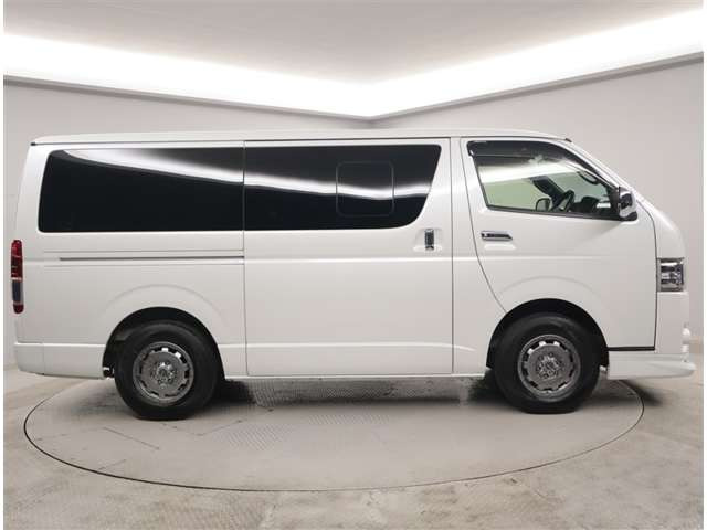 ハイエースバン