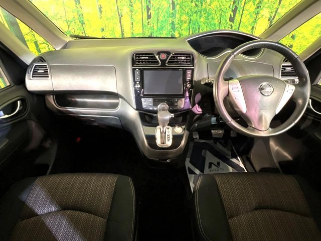 セレナ2.0 ハイウェイスター Vセレクション+Safety II S-HYBRID