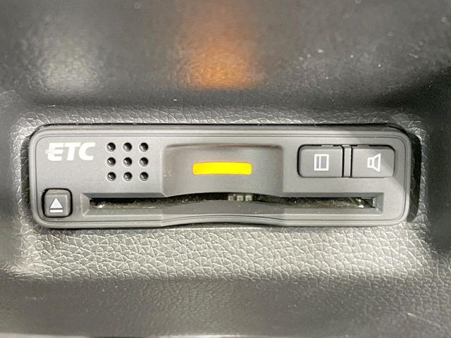 【ETC】高速道路の料金所をストレスなく通過!話題のスポットやサービスエリアに多い「スマートIC」利用時は必須のアイテムです。当店でセットアップを実施、ご納車当日からすぐにご利用いただけます!