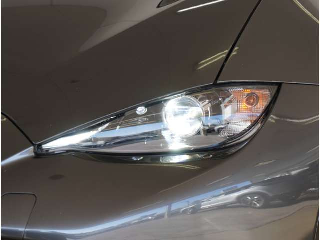 ロードスターRF2.0 VS バーガンディ― セレクション