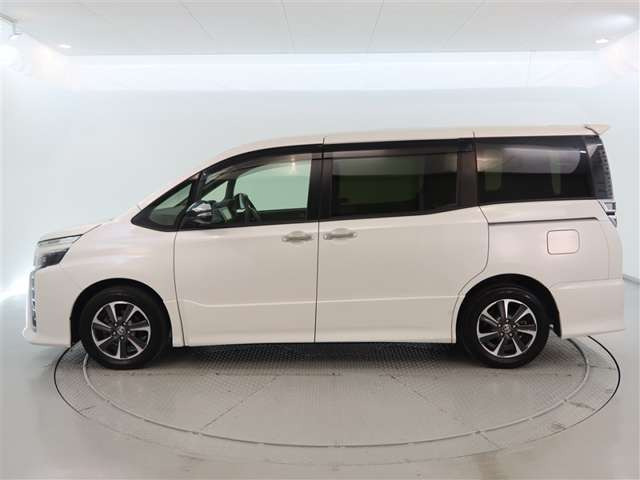 ヴォクシー2.0 ZS 煌III