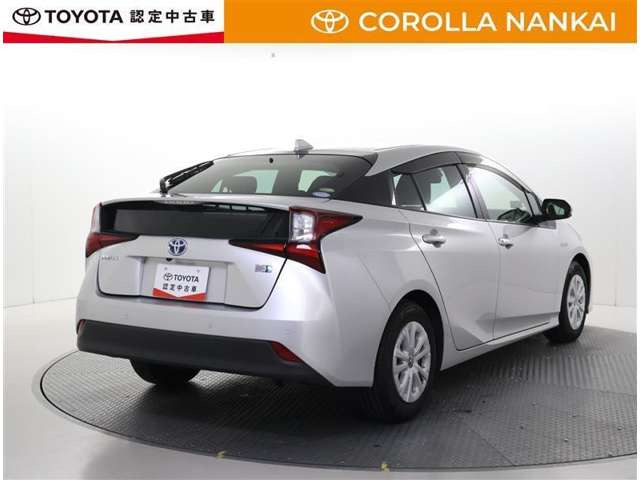 プリウス1.8 S