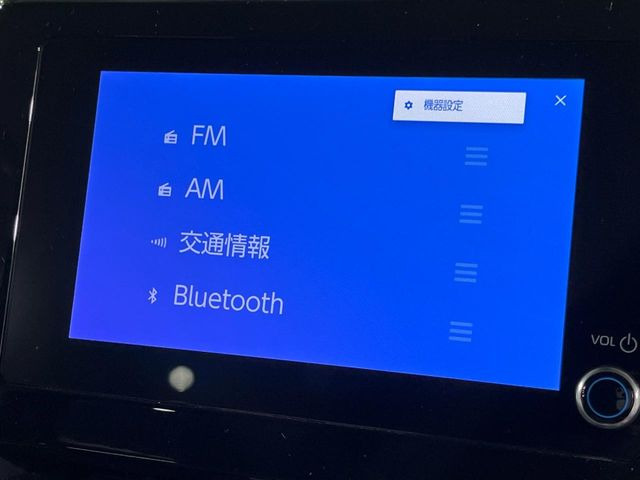 �y�f�B�X�v���C�I�[�f�B�I�z�������̃X�}�[�g�t�H���ƘA�g���āA�i�r��bluetooth�ł̉��y�Đ����\�ł���f�U�C���͂�����񑀍쐫���ǍD!