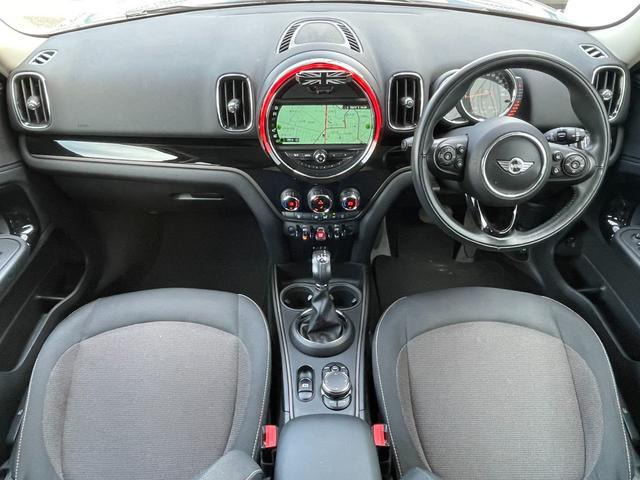 ミニクロスオーバークーパー D