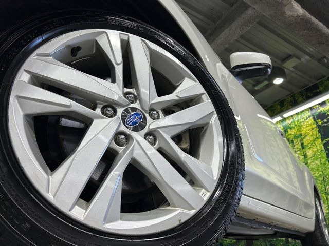 �y����17�C���`�A���~�z�C�[���z�O�ςɃ}�b�`���������A���~�z�C�[���𑕒����Ă���܂��B�e��ЊO�A���~�z�C�[����A�X�^�b�h���X�^�C�����戵�����Ă���܂��B���񂲑��k����������