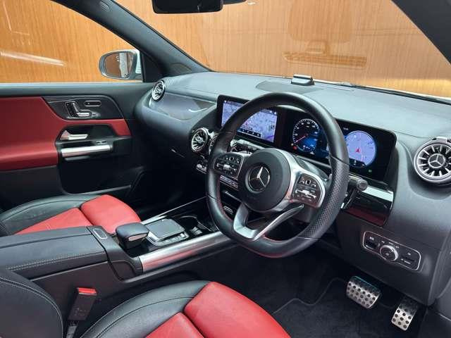 GLAクラスGLA200d 4マチック AMGライン 4WD