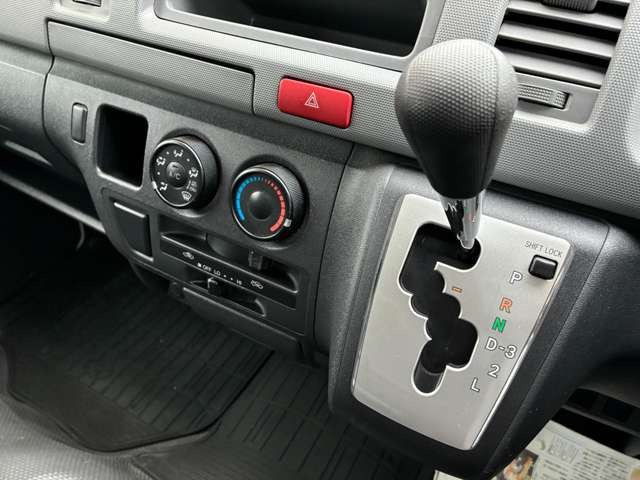 ハイエースバン3.0 DX ロング ディーゼル 4WD