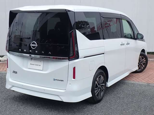 セレナ1.4 e-POWER ハイウェイスターV