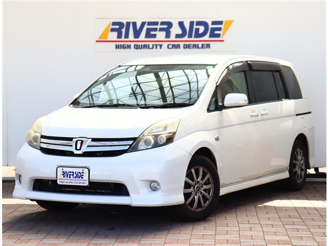 アイシス1.8 プラタナ