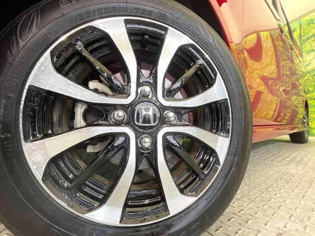 �y�����A���~14�C���`�z�C�[���z�O�ςɃ}�b�`���������A���~�z�C�[���𑕒����Ă���܂��B�e��ЊO�A���~�z�C�[����A�X�^�b�h���X�^�C�����戵�����Ă���܂��B���񂲑��k����������