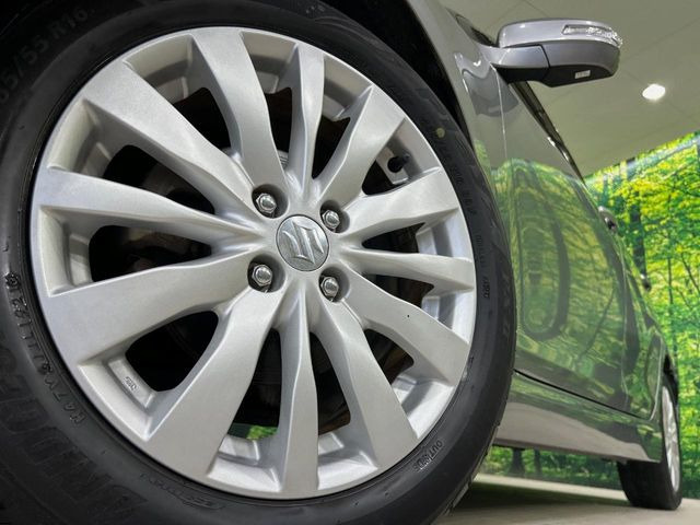 �y����16�C���`�A���~�z�C�[���z�O�ςɃ}�b�`���������A���~�z�C�[���𑕒����Ă���܂��B�e��ЊO�A���~�z�C�[����A�X�^�b�h���X�^�C�����戵�����Ă���܂��B���񂲑��k����������