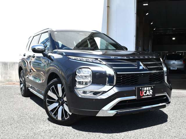 アウトランダーPHEV 2.4 P エグゼクティブ パッケージ 4WD