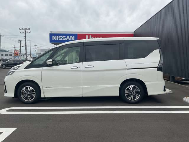 セレナ1.2 e-POWER ハイウェイスターV